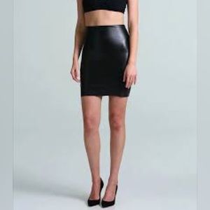 COMMANDO Faux Leather Miniskirt | Black | Size S